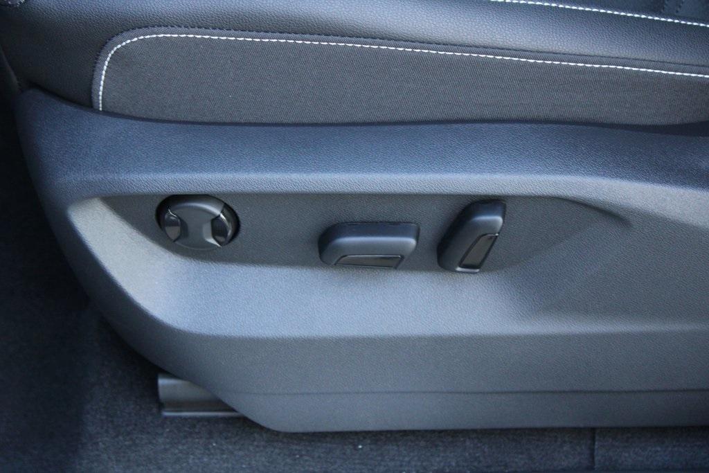 new 2026 Volkswagen Atlas car, priced at $45,110