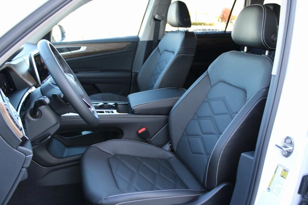 new 2026 Volkswagen Atlas car, priced at $45,110