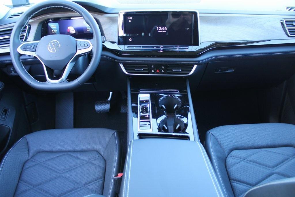 new 2026 Volkswagen Atlas car, priced at $45,110