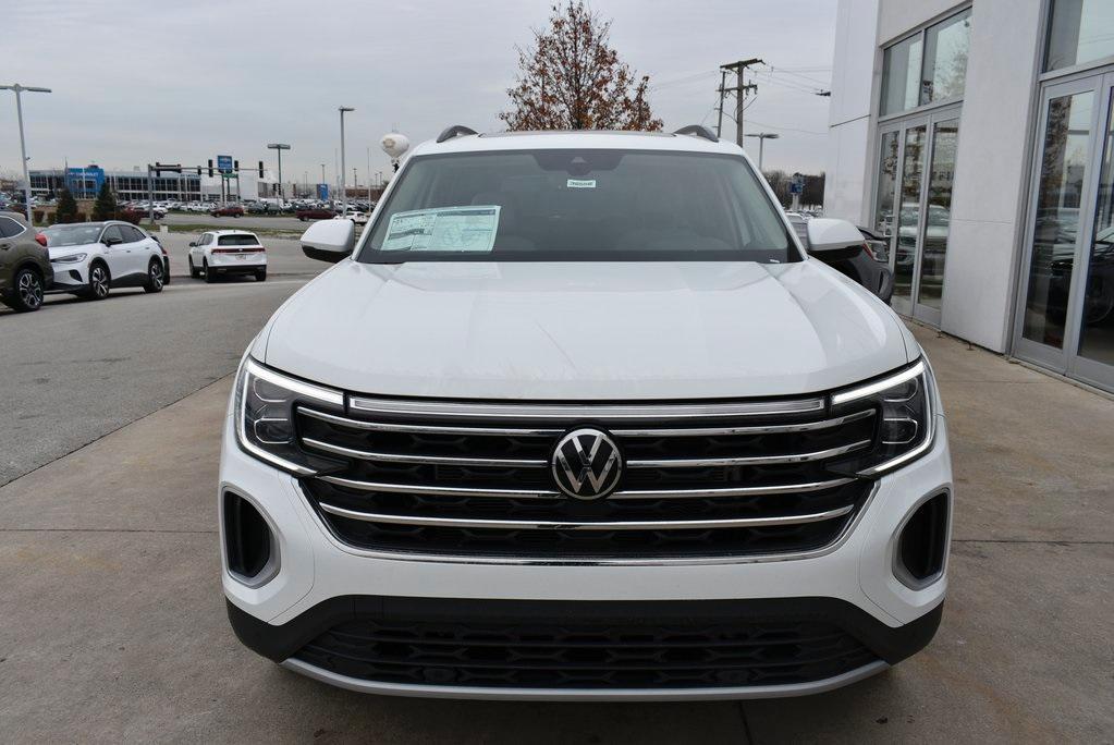 new 2025 Volkswagen Atlas car, priced at $44,778