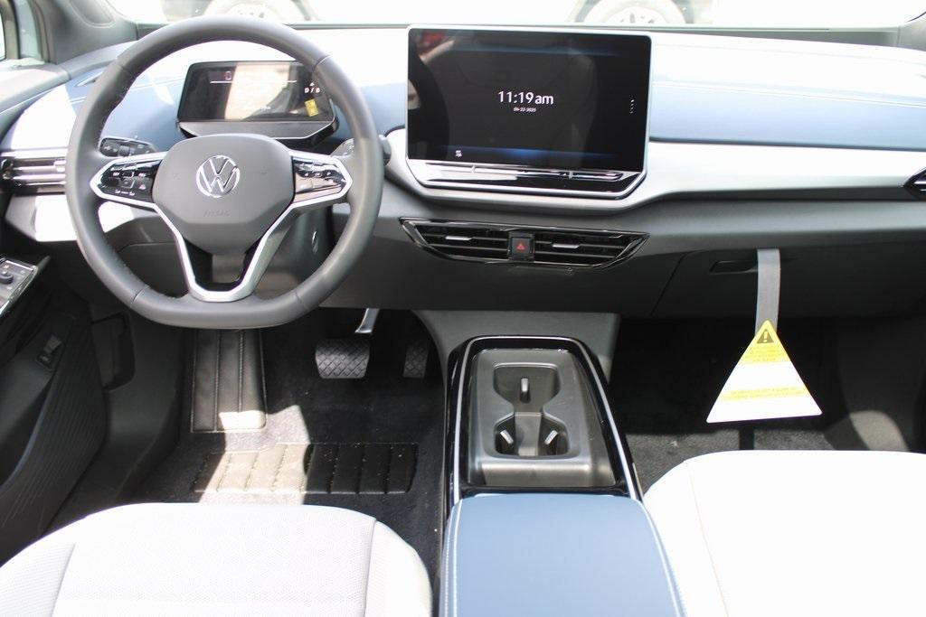 new 2025 Volkswagen ID.4 car, priced at $49,847