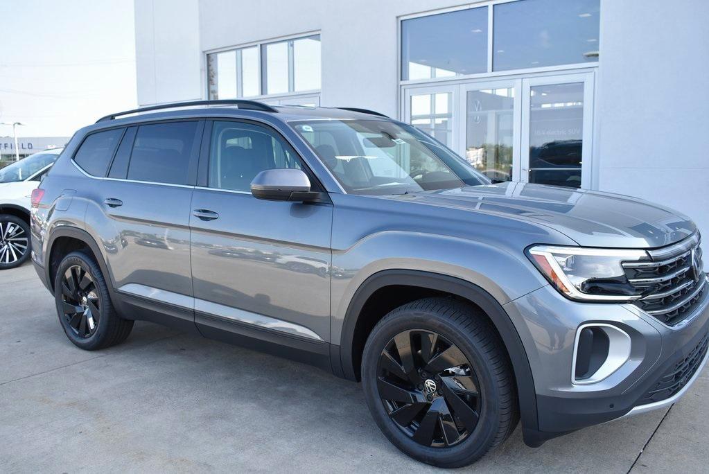 new 2024 Volkswagen Atlas car, priced at $39,310