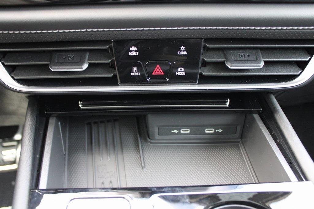 new 2026 Volkswagen Atlas car, priced at $52,474