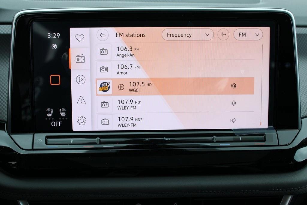 new 2025 Volkswagen Atlas car, priced at $47,644