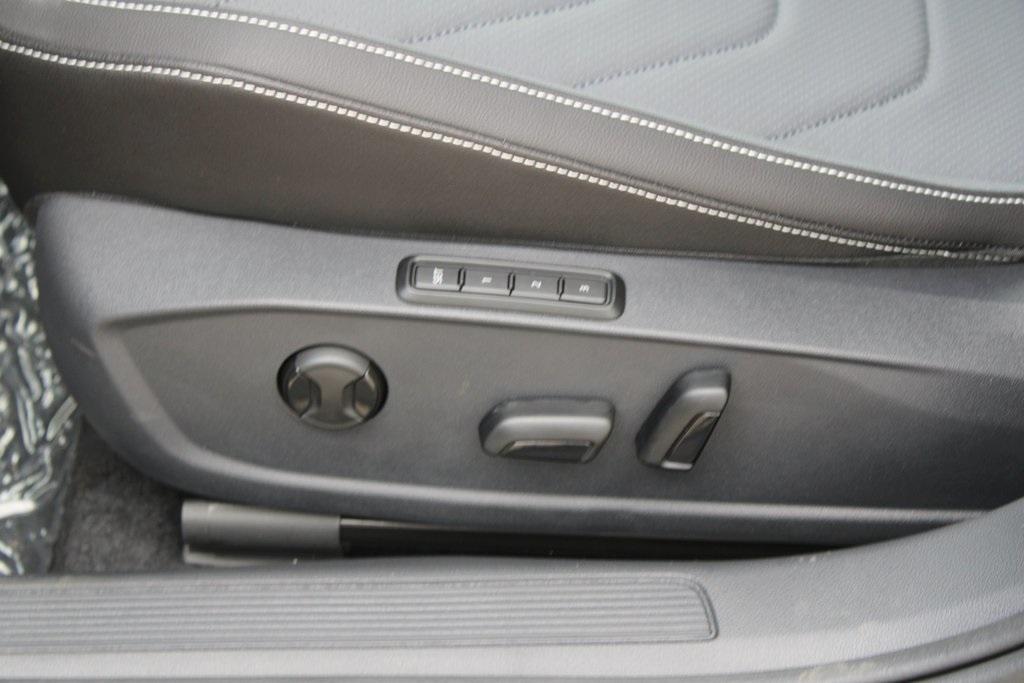 new 2025 Volkswagen Jetta car, priced at $29,927