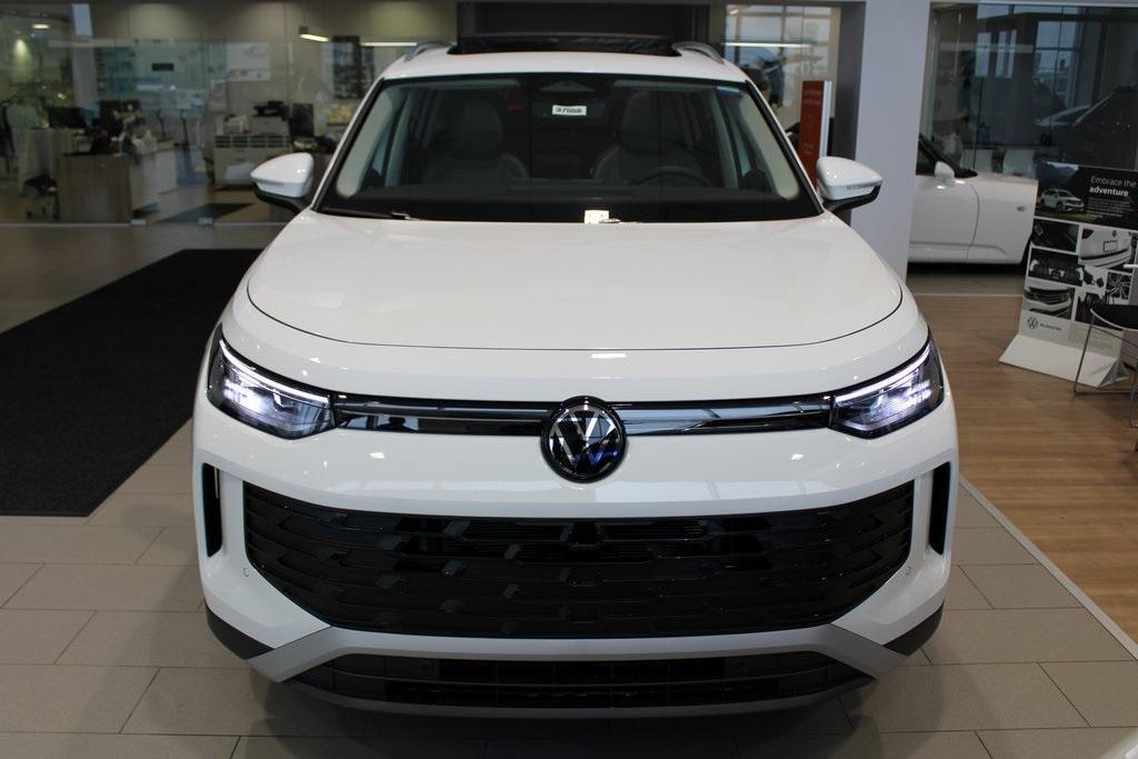 new 2025 Volkswagen Tiguan car, priced at $37,121