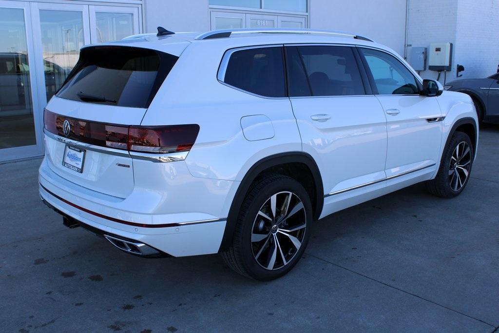 new 2025 Volkswagen Atlas car, priced at $51,553