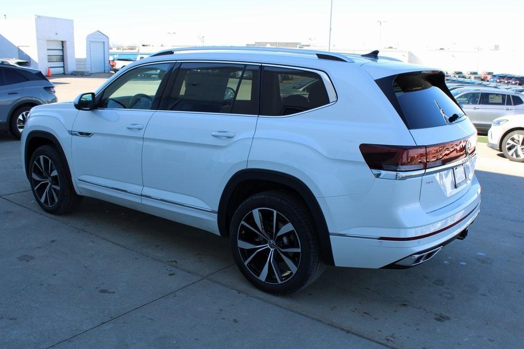 new 2025 Volkswagen Atlas car, priced at $51,553