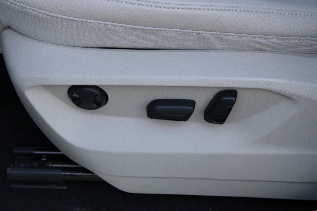 used 2021 Volkswagen Atlas car, priced at $28,200