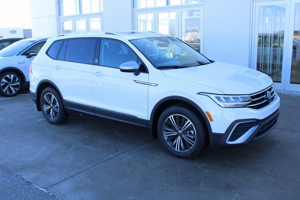 new 2024 Volkswagen Tiguan car, priced at $30,673