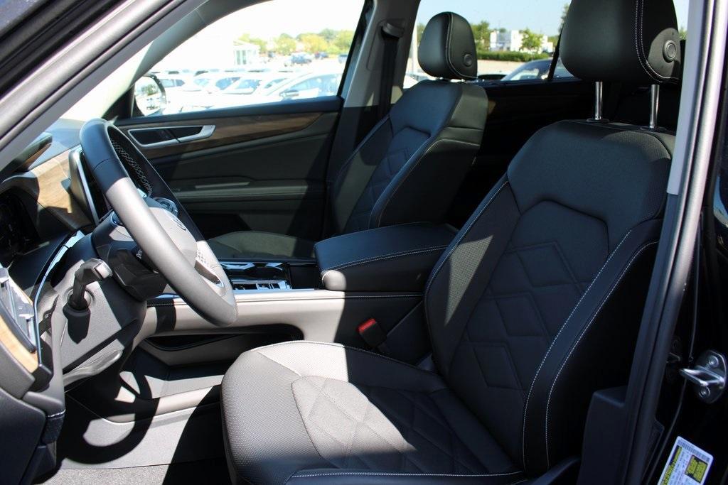 new 2026 Volkswagen Atlas car, priced at $46,205