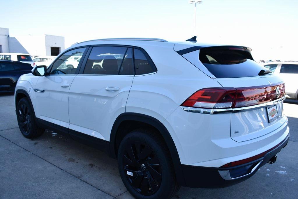 new 2025 Volkswagen Atlas Cross Sport car, priced at $43,808