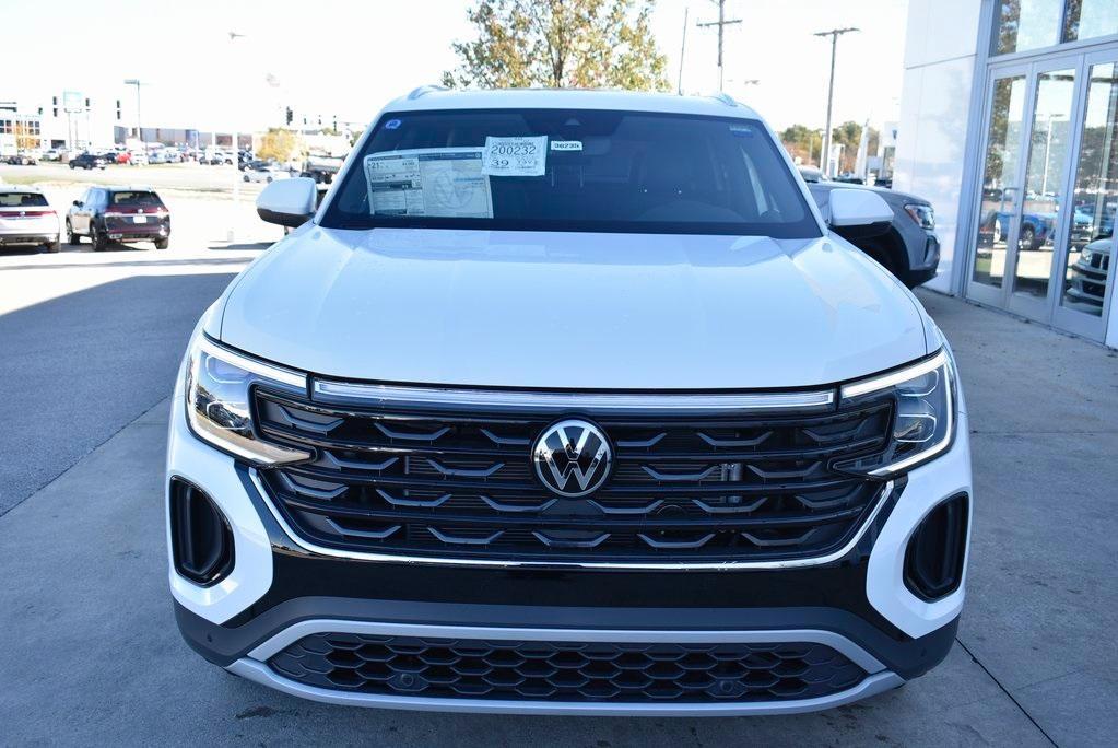 new 2025 Volkswagen Atlas Cross Sport car, priced at $43,808