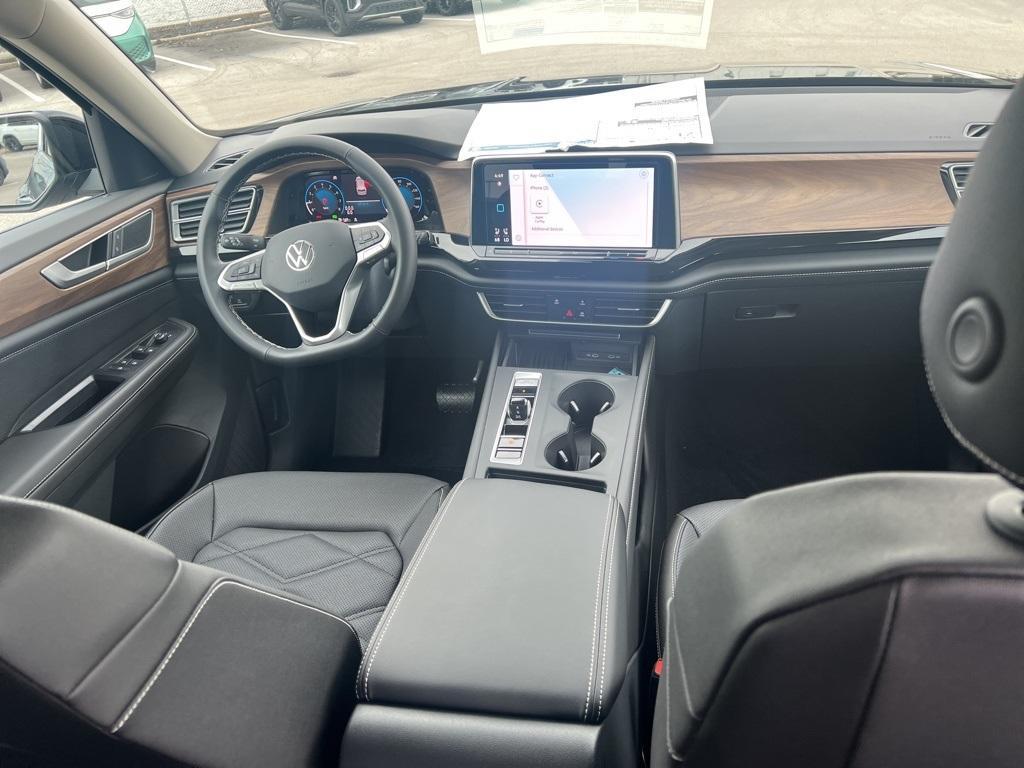 new 2025 Volkswagen Atlas car, priced at $38,006
