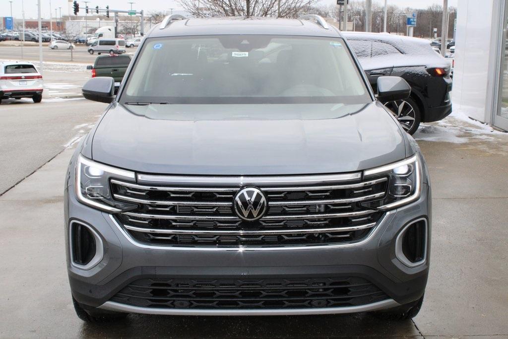 new 2025 Volkswagen Atlas car, priced at $46,777