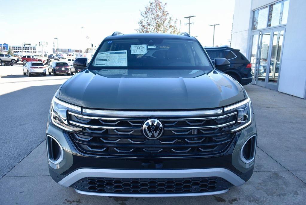 new 2025 Volkswagen Atlas car, priced at $45,707