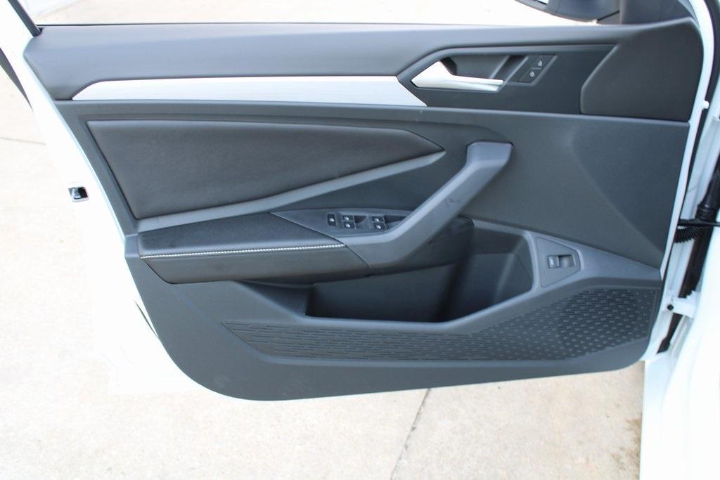new 2025 Volkswagen Jetta car, priced at $23,156