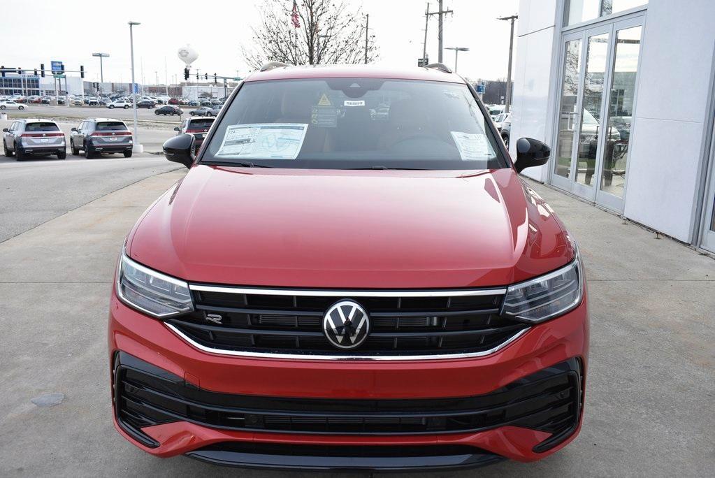 new 2024 Volkswagen Tiguan car, priced at $33,495