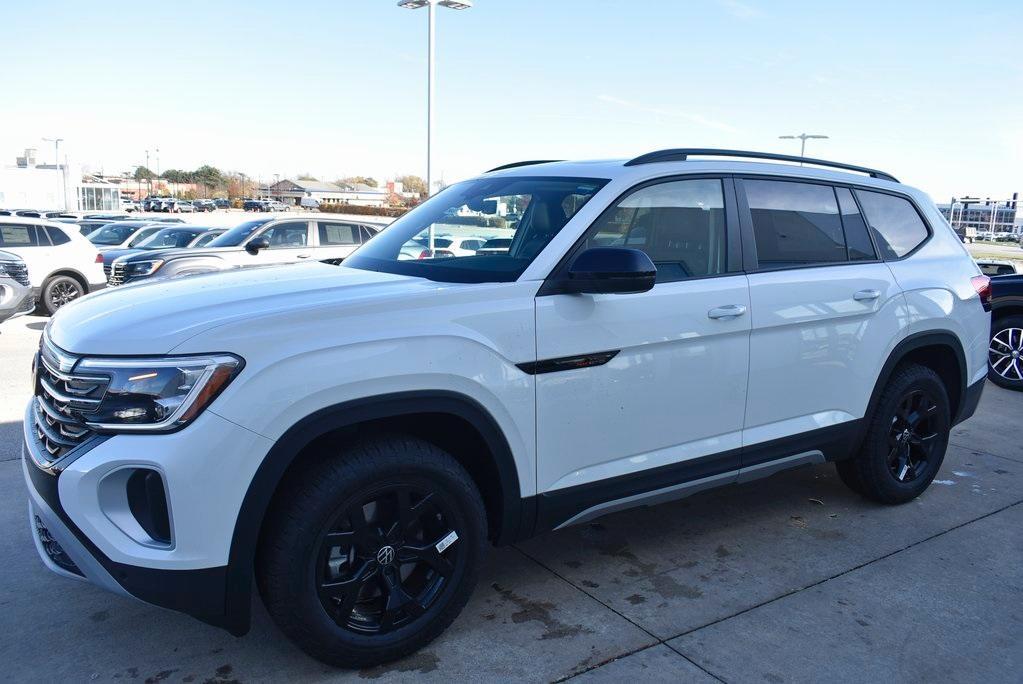 new 2025 Volkswagen Atlas car, priced at $45,109