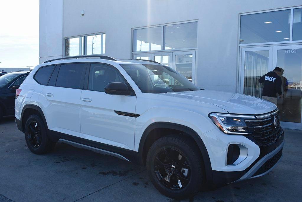 new 2025 Volkswagen Atlas car, priced at $45,109