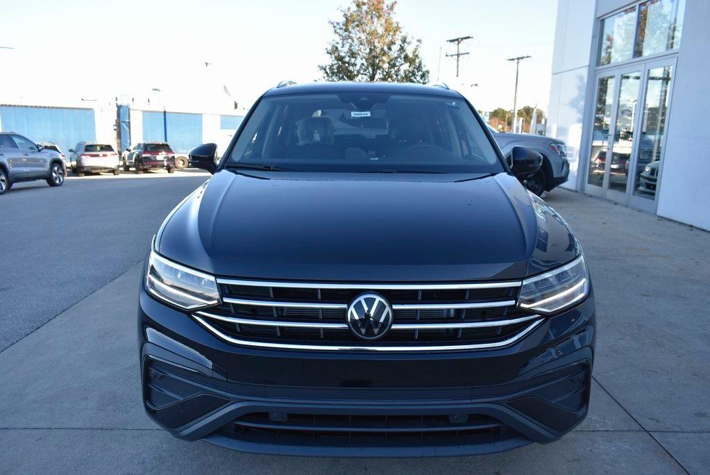 new 2024 Volkswagen Tiguan car, priced at $30,075