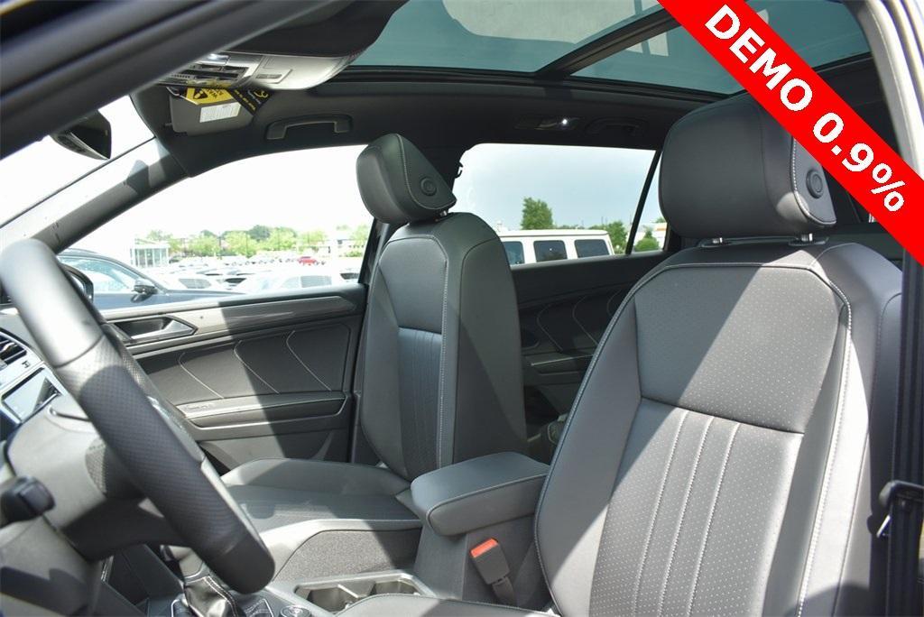 new 2024 Volkswagen Tiguan car, priced at $32,850