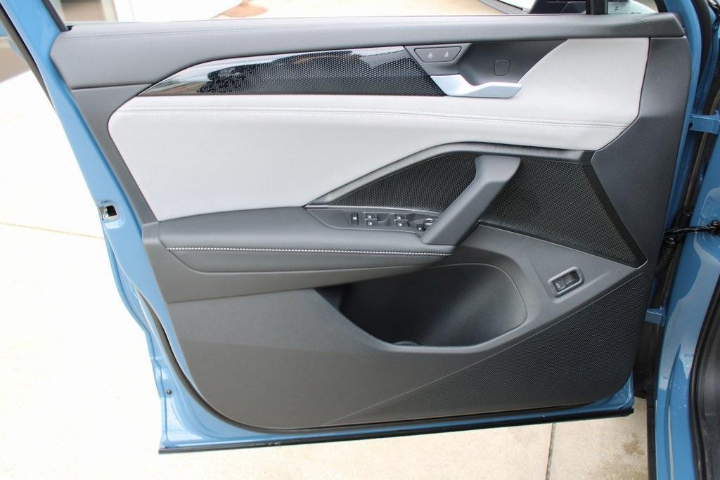 new 2026 Volkswagen Tiguan car, priced at $41,771