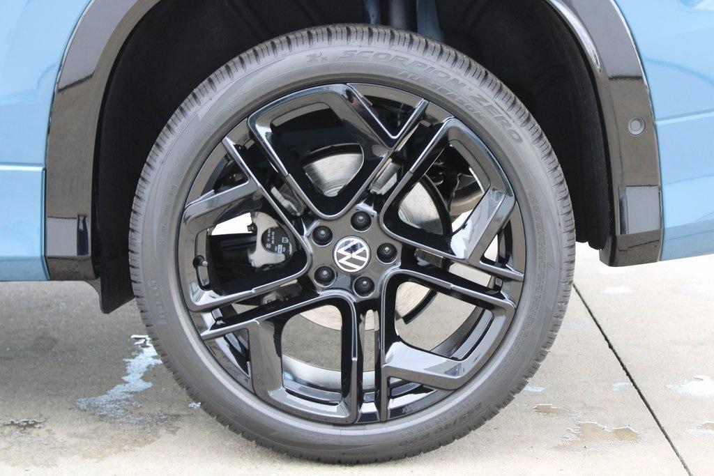 new 2026 Volkswagen Tiguan car, priced at $41,771