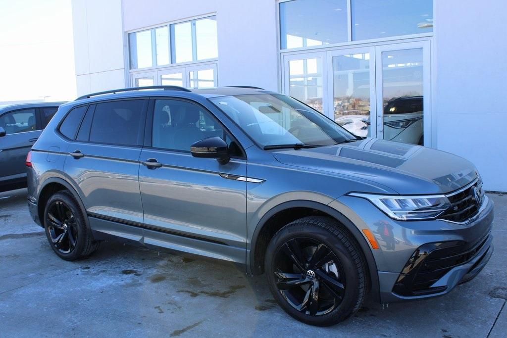 new 2024 Volkswagen Tiguan car, priced at $33,116