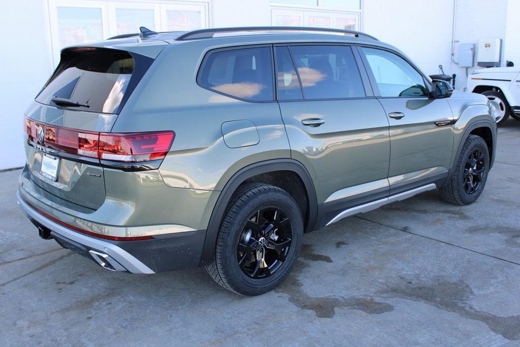 new 2025 Volkswagen Atlas car, priced at $45,707