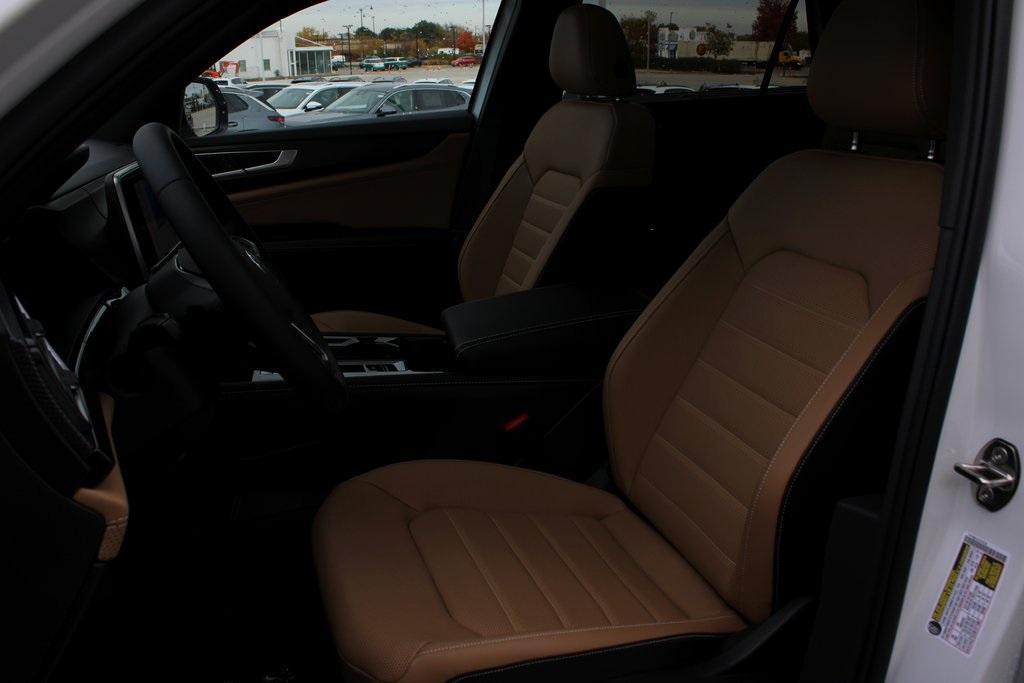 new 2026 Volkswagen Atlas Cross Sport car, priced at $50,641