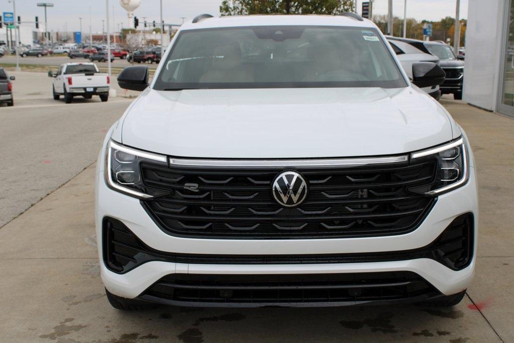 new 2026 Volkswagen Atlas Cross Sport car, priced at $50,641