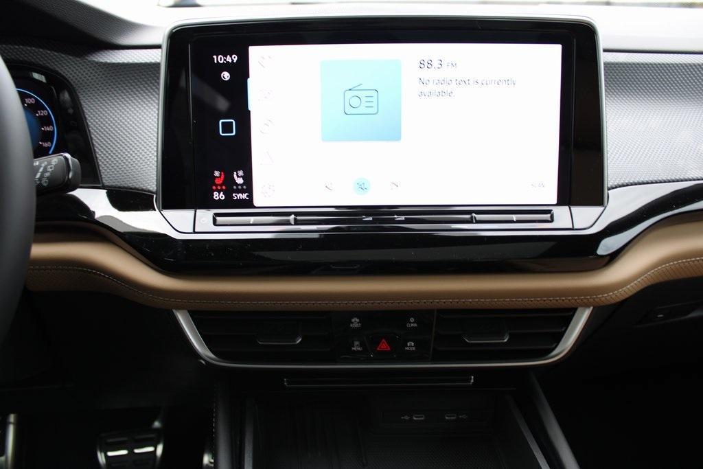 new 2026 Volkswagen Atlas Cross Sport car, priced at $50,641