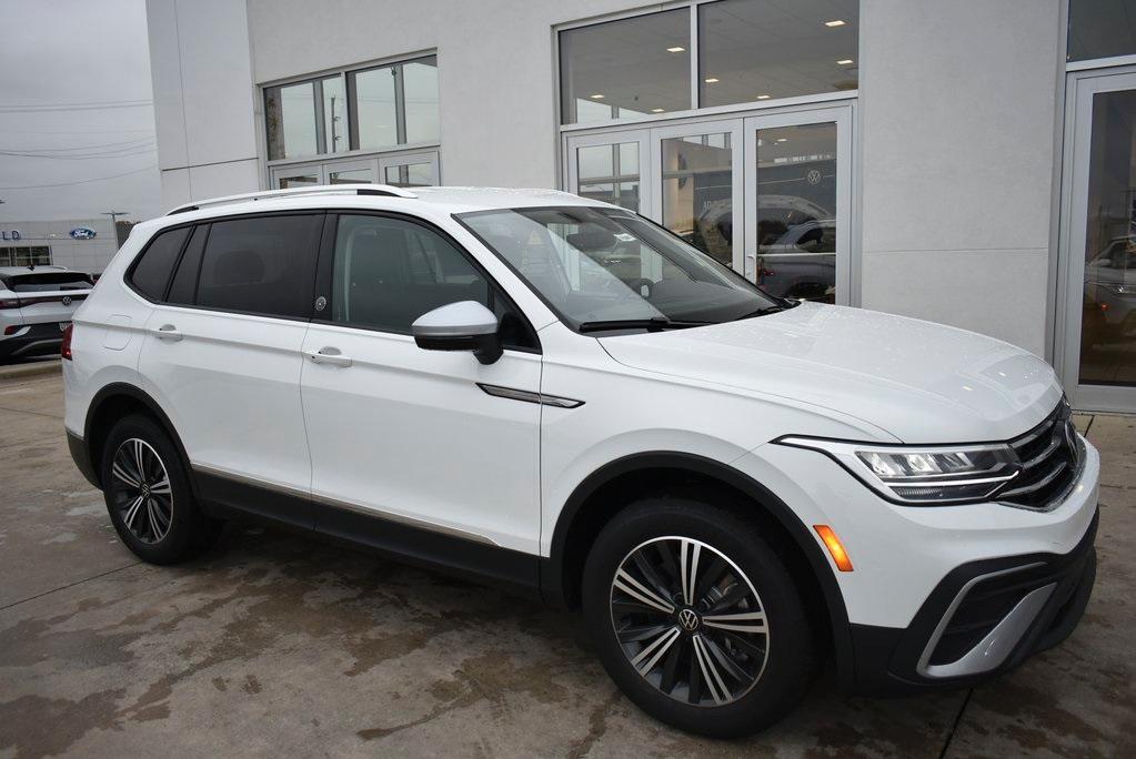 new 2024 Volkswagen Tiguan car, priced at $32,008