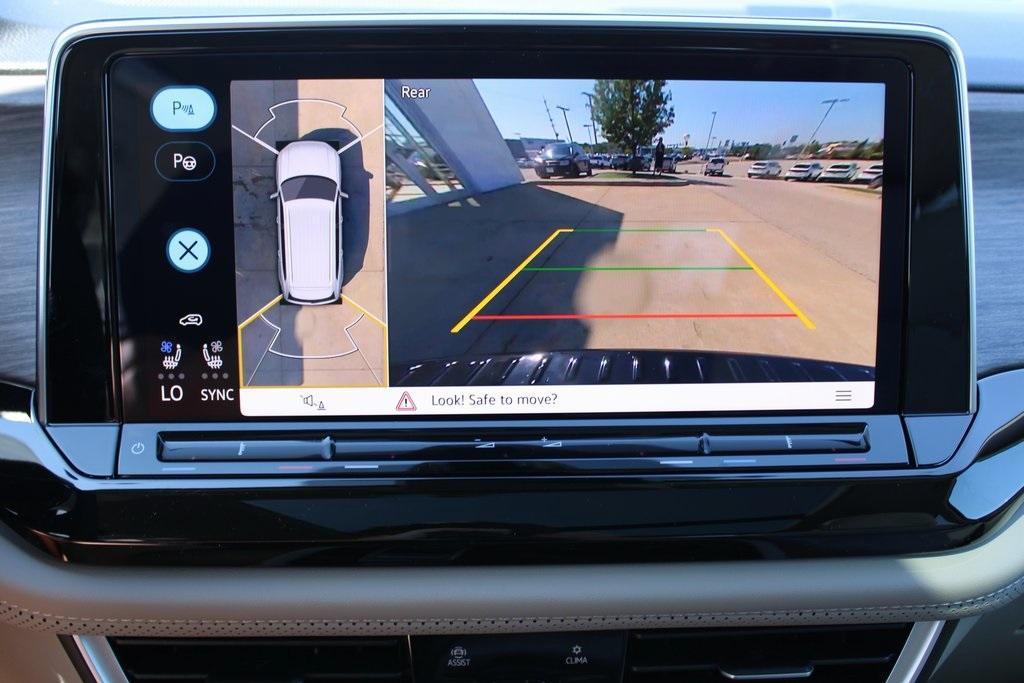 new 2026 Volkswagen Atlas car, priced at $53,876