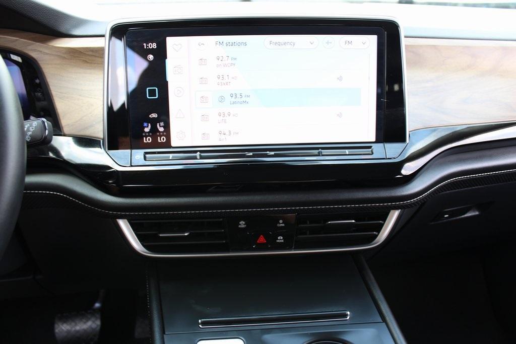 used 2024 Volkswagen Atlas car, priced at $33,895