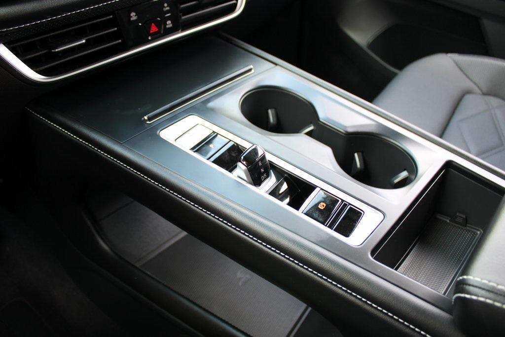 used 2024 Volkswagen Atlas car, priced at $33,895