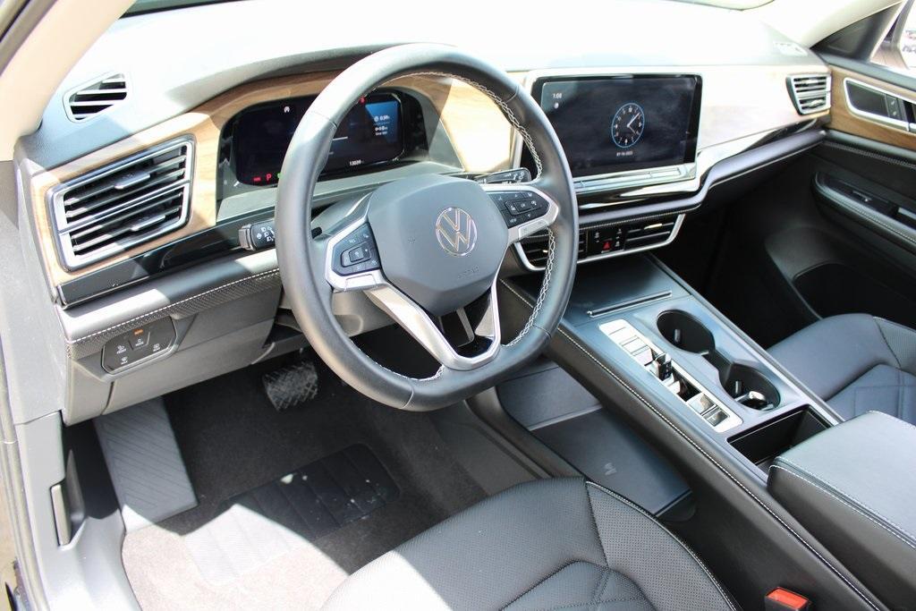 used 2024 Volkswagen Atlas car, priced at $33,895
