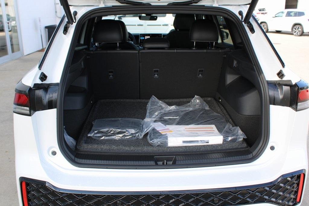 new 2025 Volkswagen Tiguan car, priced at $37,430