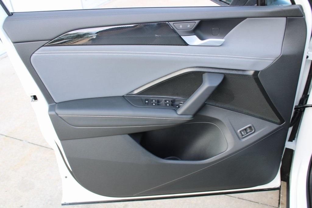 new 2025 Volkswagen Tiguan car, priced at $37,430