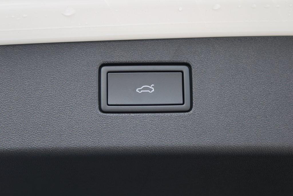 new 2025 Volkswagen Tiguan car, priced at $37,430