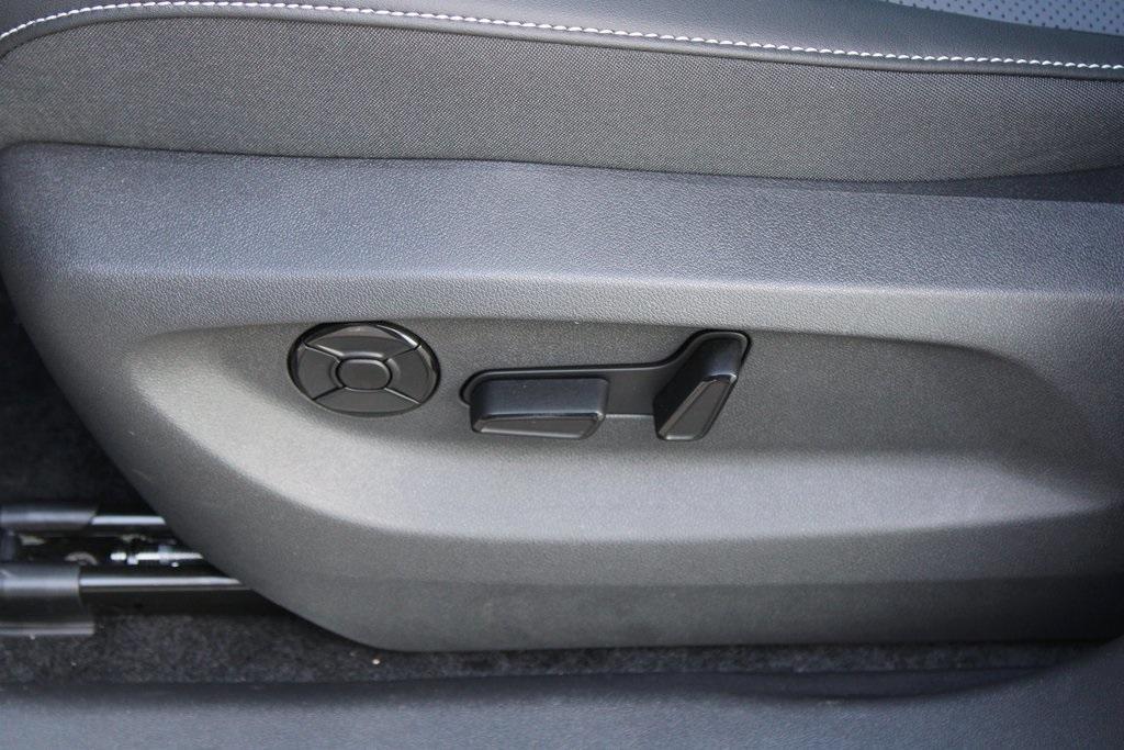 new 2025 Volkswagen Tiguan car, priced at $37,430