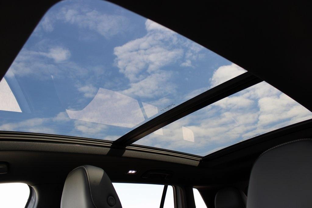 new 2025 Volkswagen Tiguan car, priced at $37,430