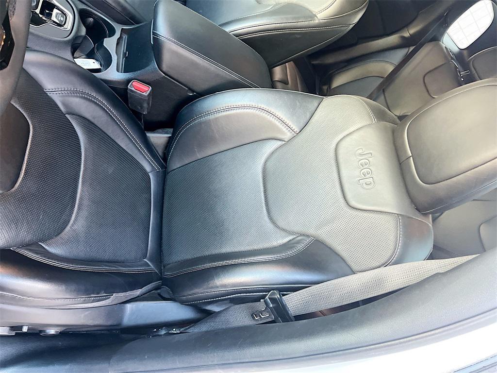 used 2023 Jeep Cherokee car, priced at $22,800