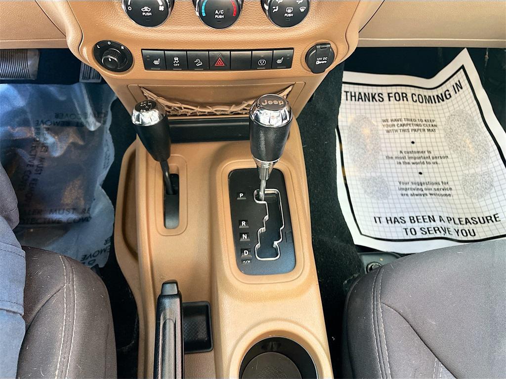 used 2013 Jeep Wrangler Unlimited car, priced at $13,000