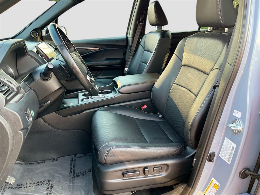 used 2024 Honda Passport car, priced at $31,100