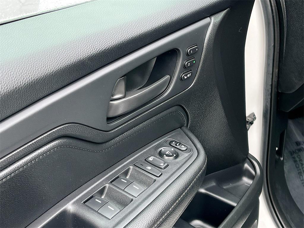 used 2024 Honda Odyssey car, priced at $31,000