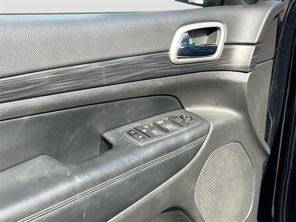 used 2022 Jeep Grand Cherokee car, priced at $22,700