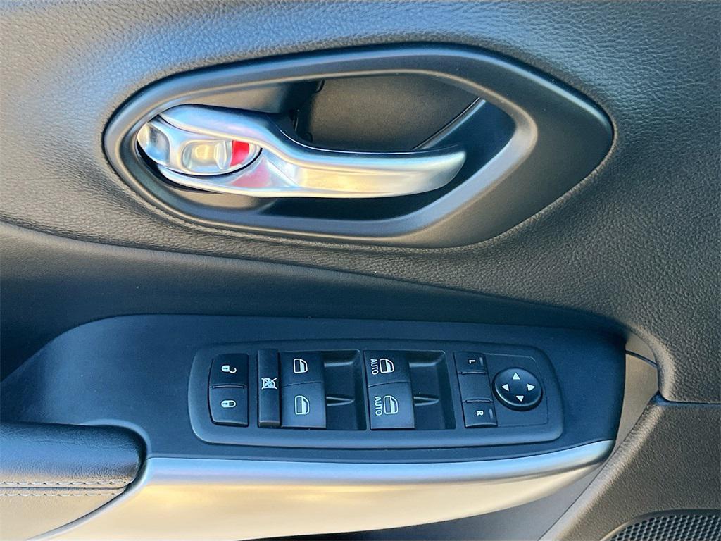 used 2021 Jeep Cherokee car, priced at $18,200