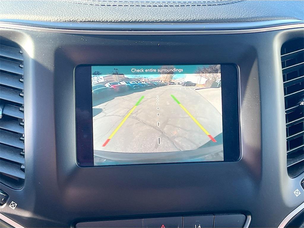 used 2021 Jeep Cherokee car, priced at $18,200